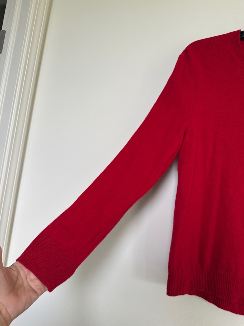 100% Wool Calvin Klein Bright Red Crewneck Sweater 100%Wool/Lana. - Picture 4 of 10